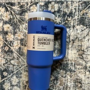 NWT Stanley Quencher 30oz Iris